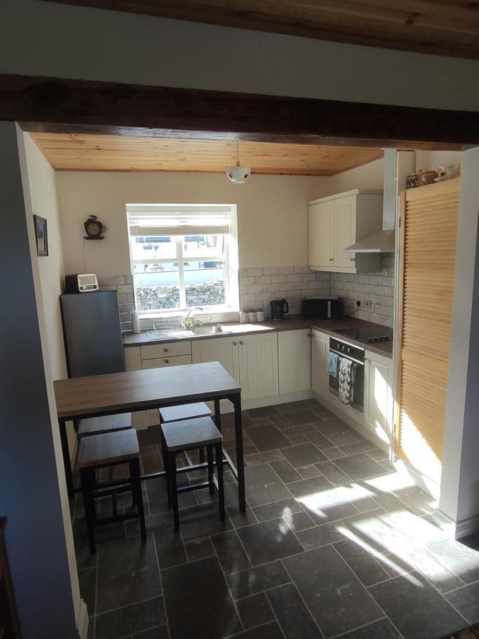 White Barn Cottage Clonmany Exterior photo